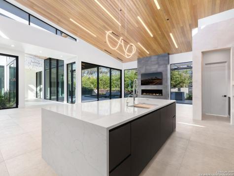 24606 Cliff Line San Antonio TX 78257