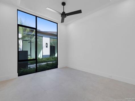 24606 Cliff Line San Antonio TX 78257