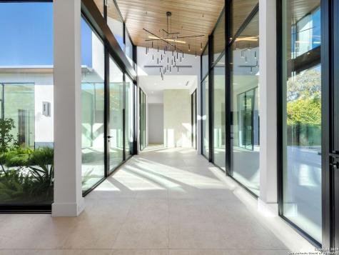 24606 Cliff Line San Antonio TX 78257