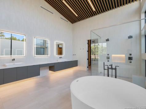 24606 Cliff Line San Antonio TX 78257