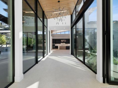 24606 Cliff Line San Antonio TX 78257