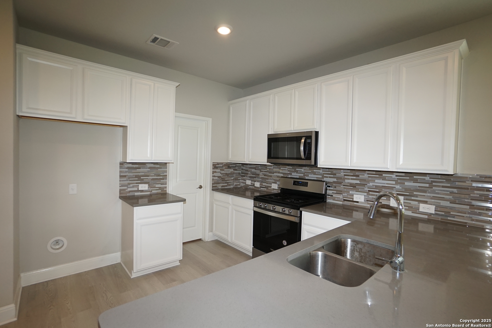 2346 Greystone Landing San Antonio TX 78259