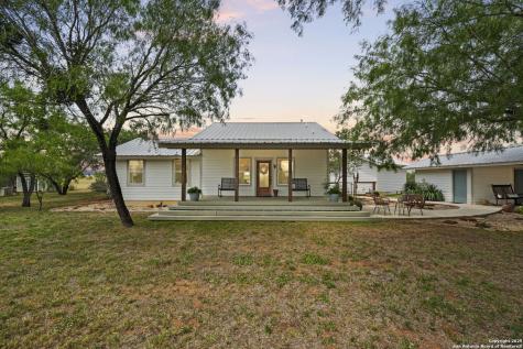 14834 Fm 536 Pleasanton TX 78064