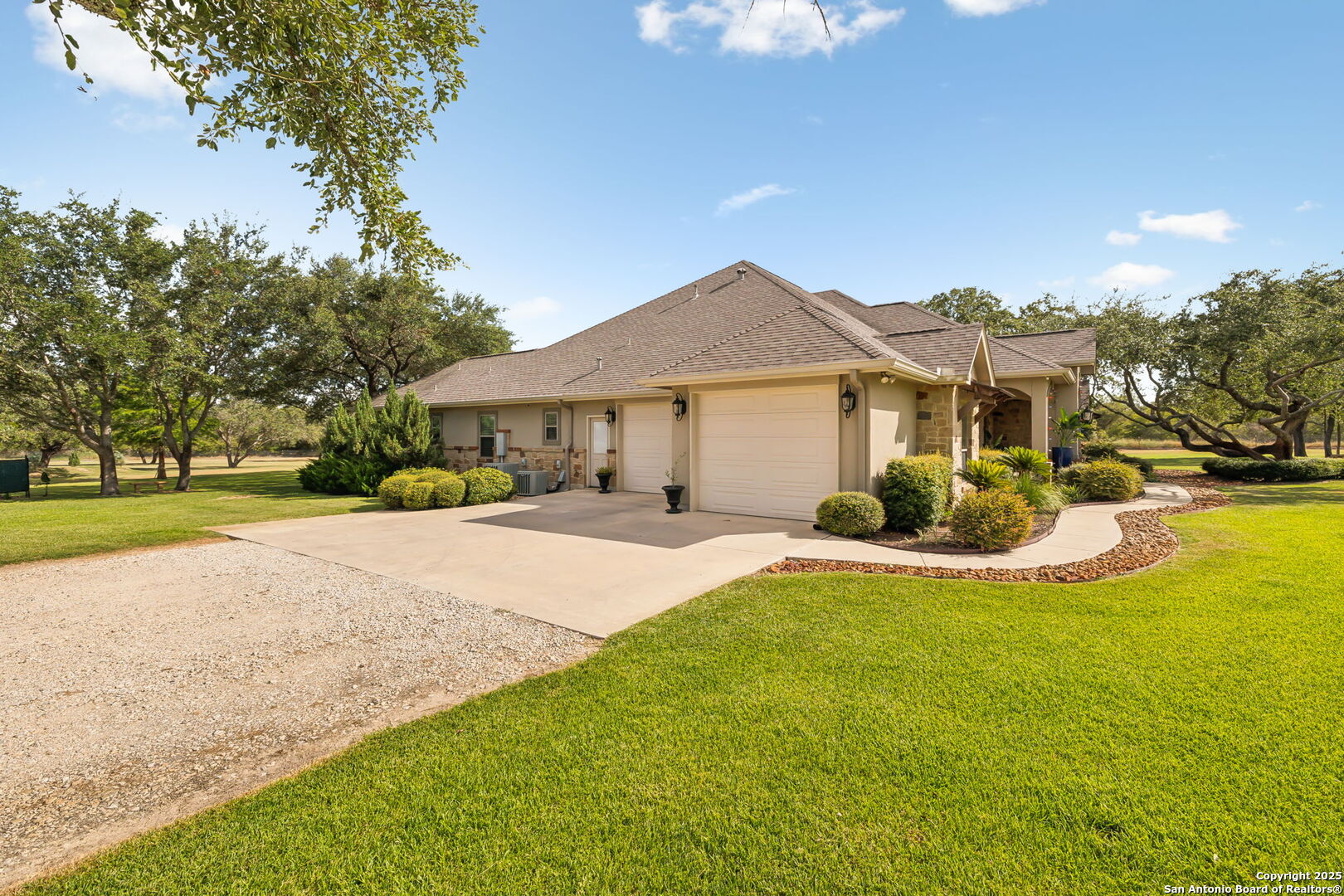 1994 Fm 3006 Pleasanton TX 78064