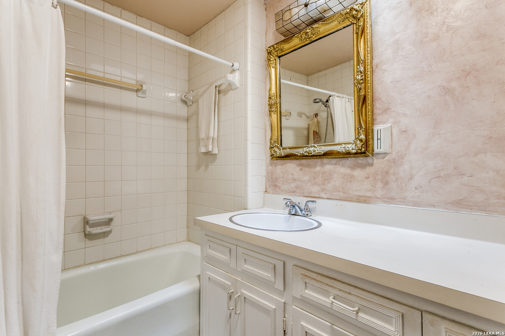 231 E Sunset San Antonio TX 78209