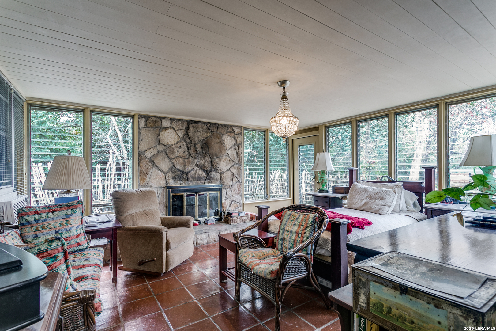 231 E Sunset San Antonio TX 78209