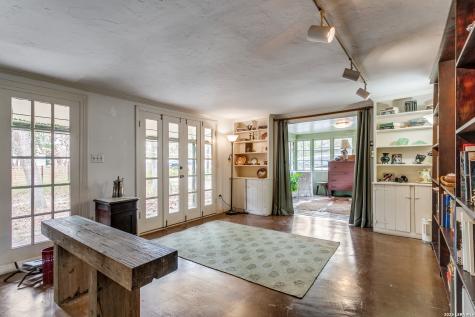 231 E Sunset San Antonio TX 78209