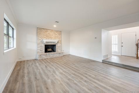 6022 Royal Wood San Antonio TX 78239