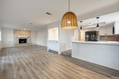 6022 Royal Wood San Antonio TX 78239