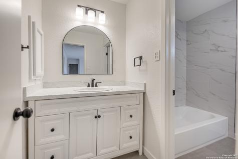 6022 Royal Wood San Antonio TX 78239