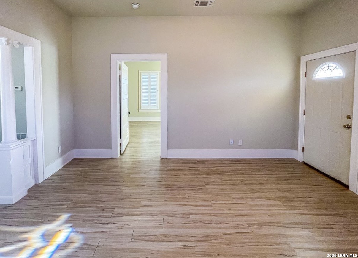 423 S 6th Street Kenedy TX 78119