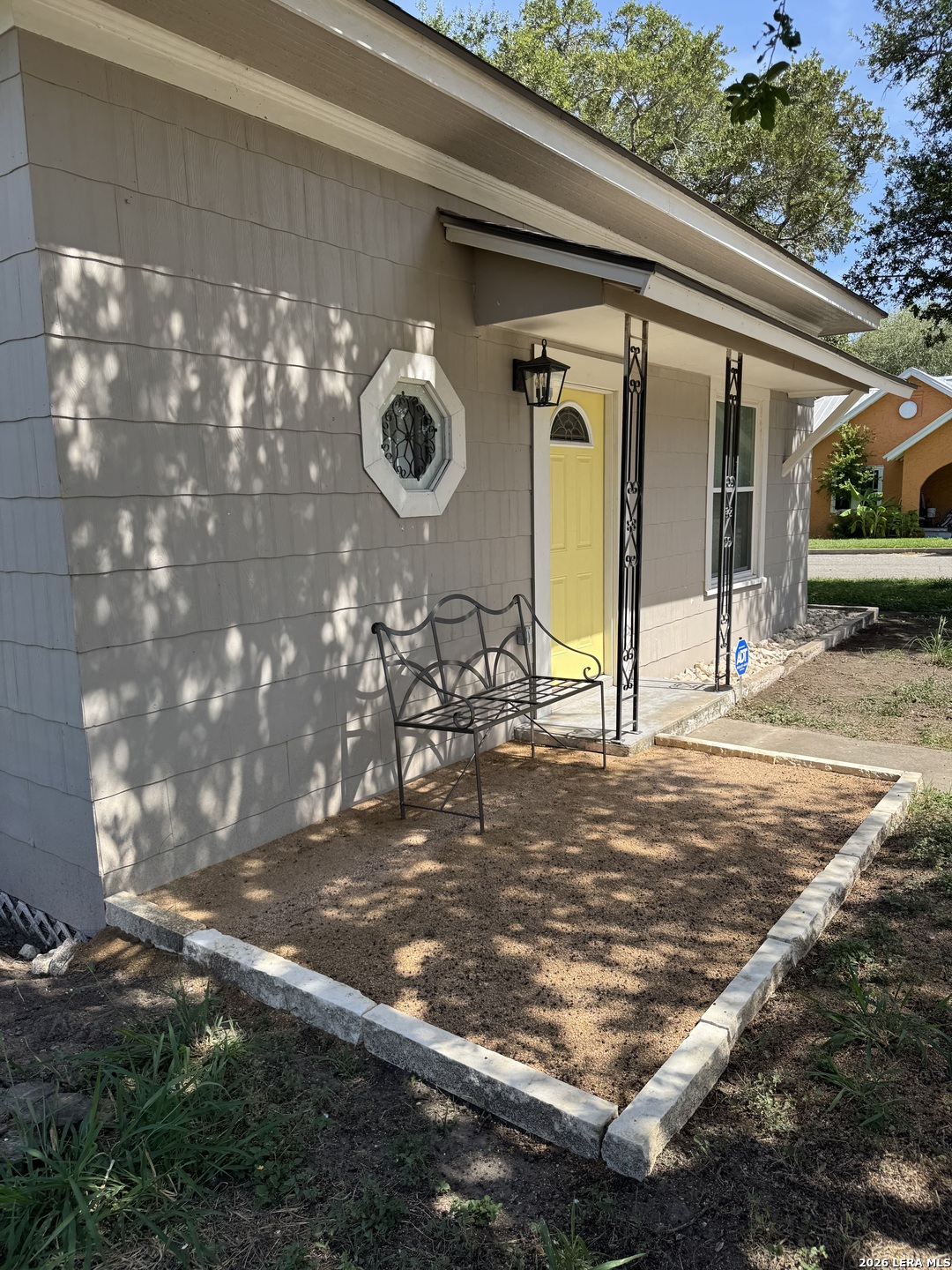 423 S 6th Street Kenedy TX 78119