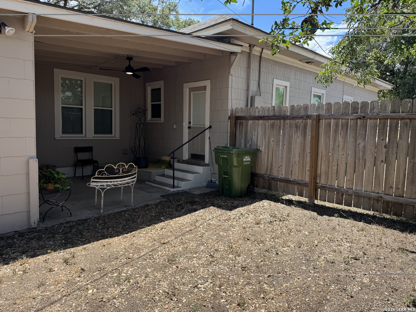 423 S 6th Street Kenedy TX 78119