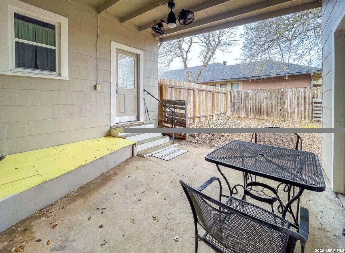 423 S 6th Street Kenedy TX 78119