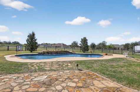 121 Abrego Mount Floresville TX 78114