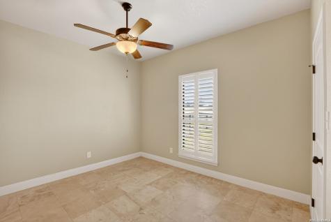 121 Abrego Mount Floresville TX 78114