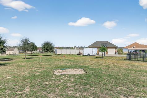 121 Abrego Mount Floresville TX 78114