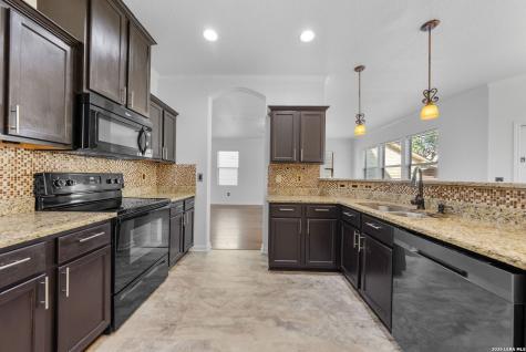 6011 Enchantment San Antonio TX 78218