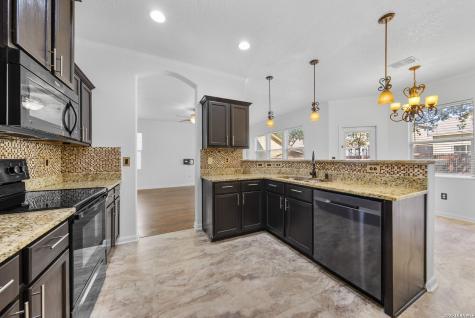 6011 Enchantment San Antonio TX 78218
