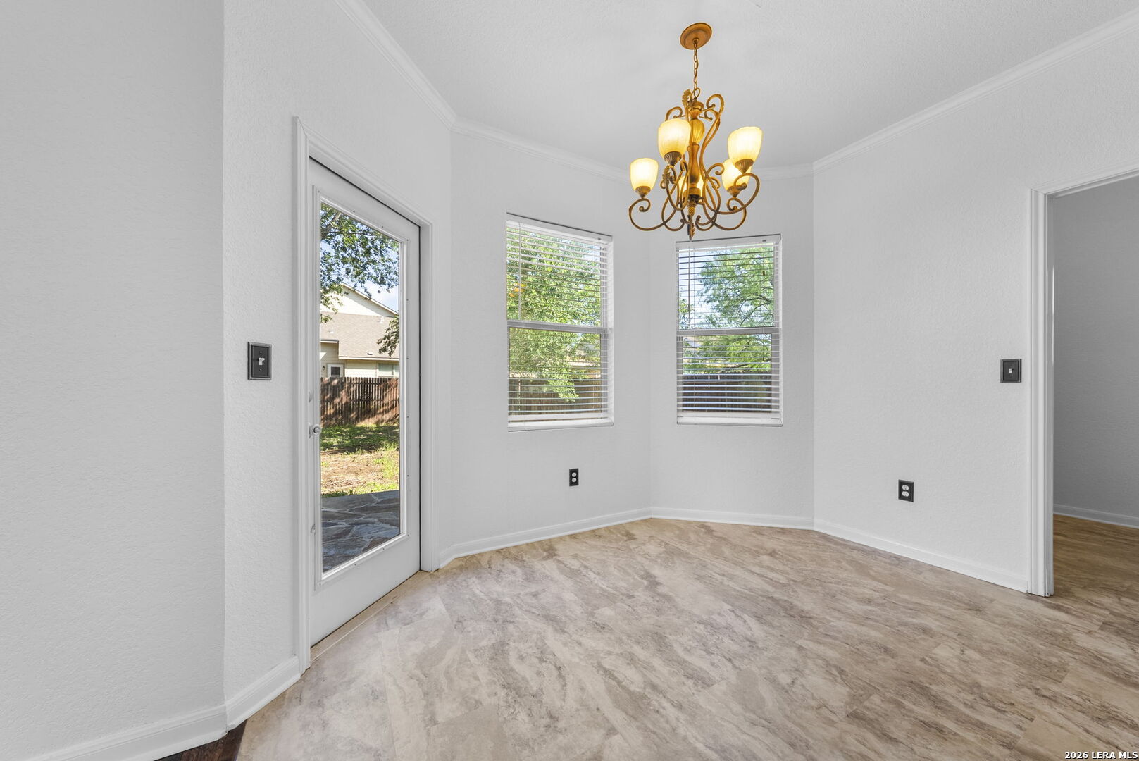 6011 Enchantment San Antonio TX 78218