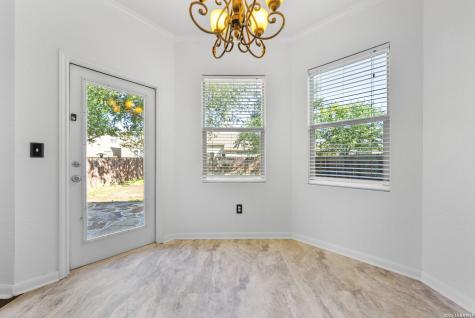 6011 Enchantment San Antonio TX 78218