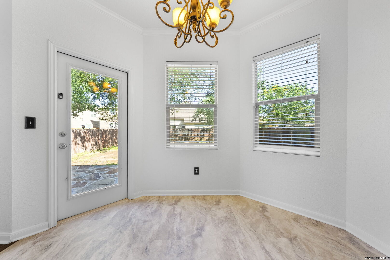 6011 Enchantment San Antonio TX 78218
