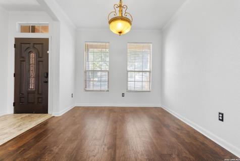 6011 Enchantment San Antonio TX 78218