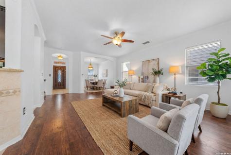 6011 Enchantment San Antonio TX 78218