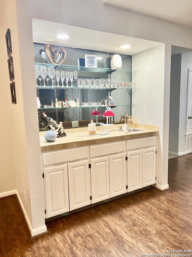 701 Thetford San Antonio TX 78254