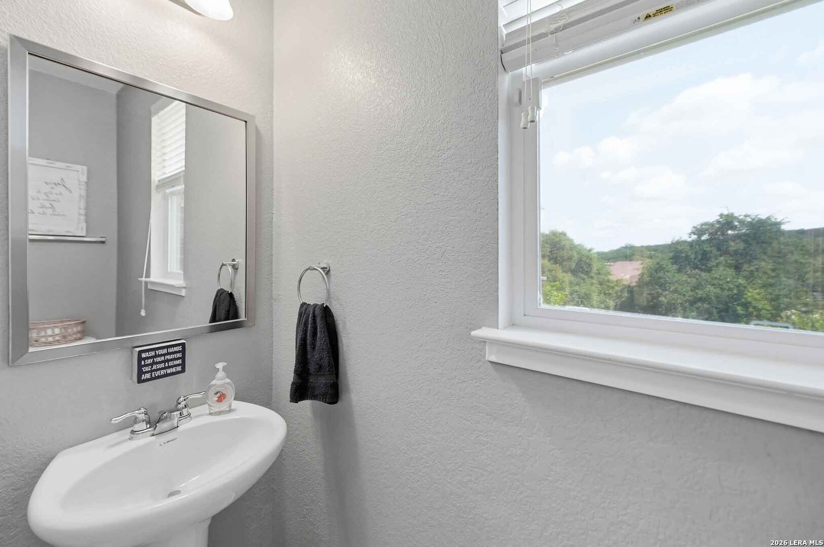 11330 Hill Top Bend Helotes TX 78023