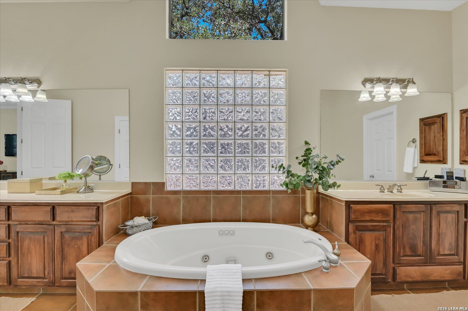 2715 Winding View San Antonio TX 78260