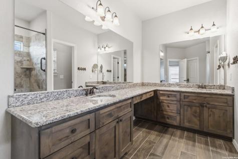 570 Forest Crest Canyon Lake TX 78133