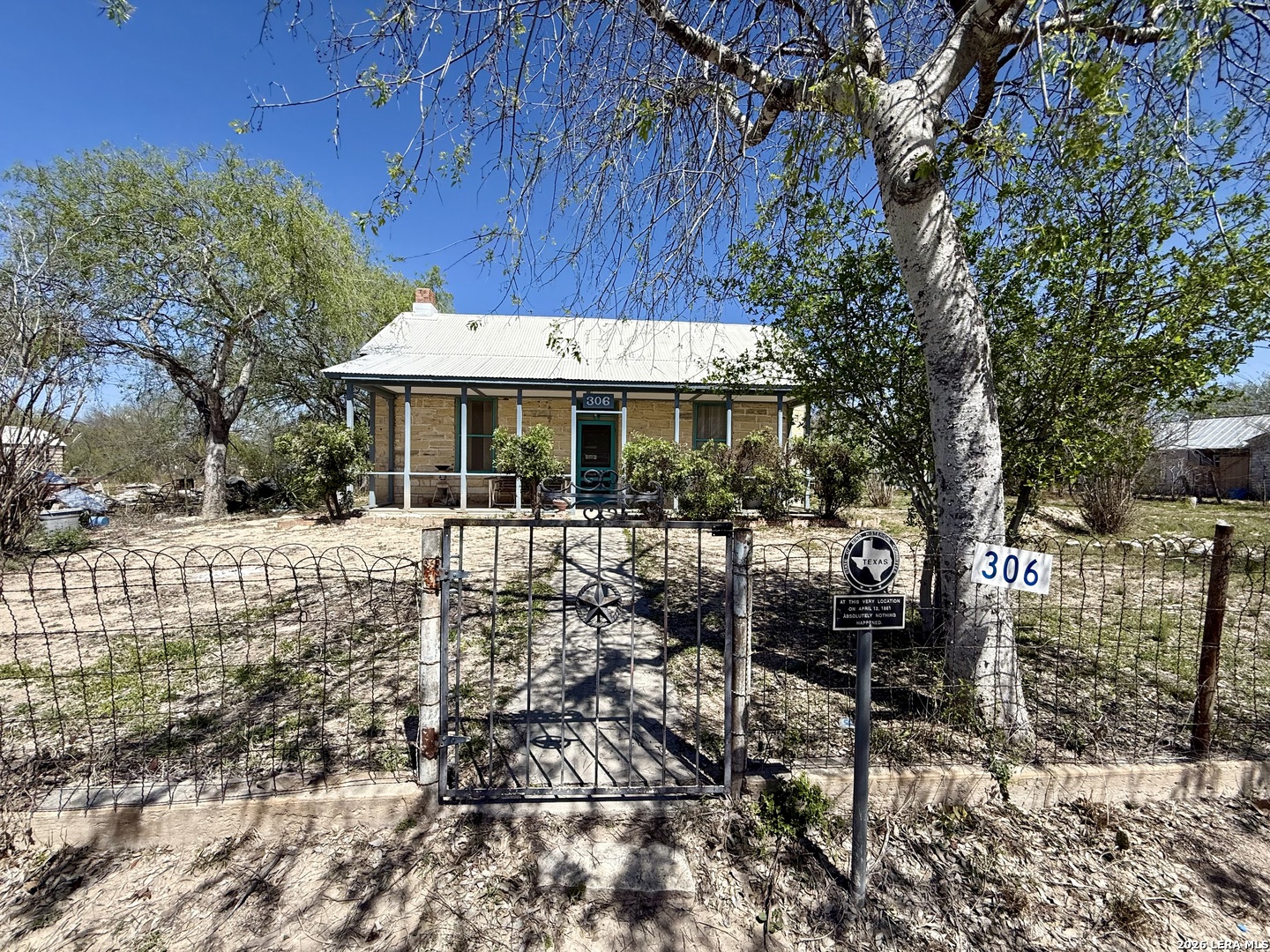 306 E El Paso Brackettville TX 78832