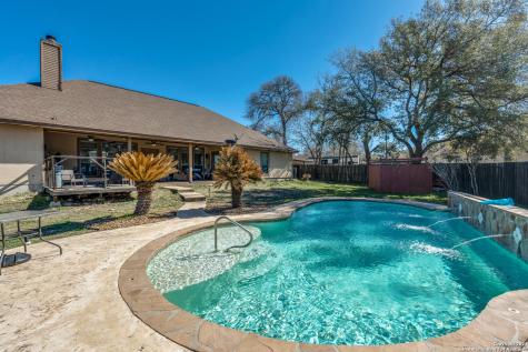 300 Rose Garden Drive La Vernia TX 78121