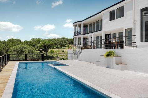 22719 E Range San Antonio TX 78255