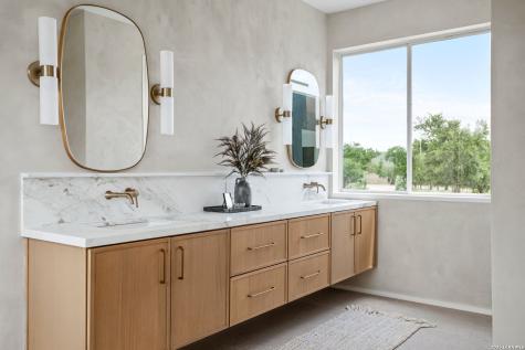 22719 E Range San Antonio TX 78255