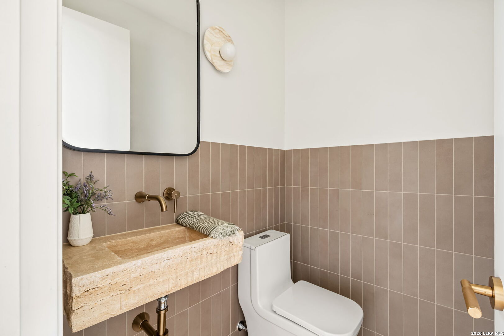 22719 E Range San Antonio TX 78255