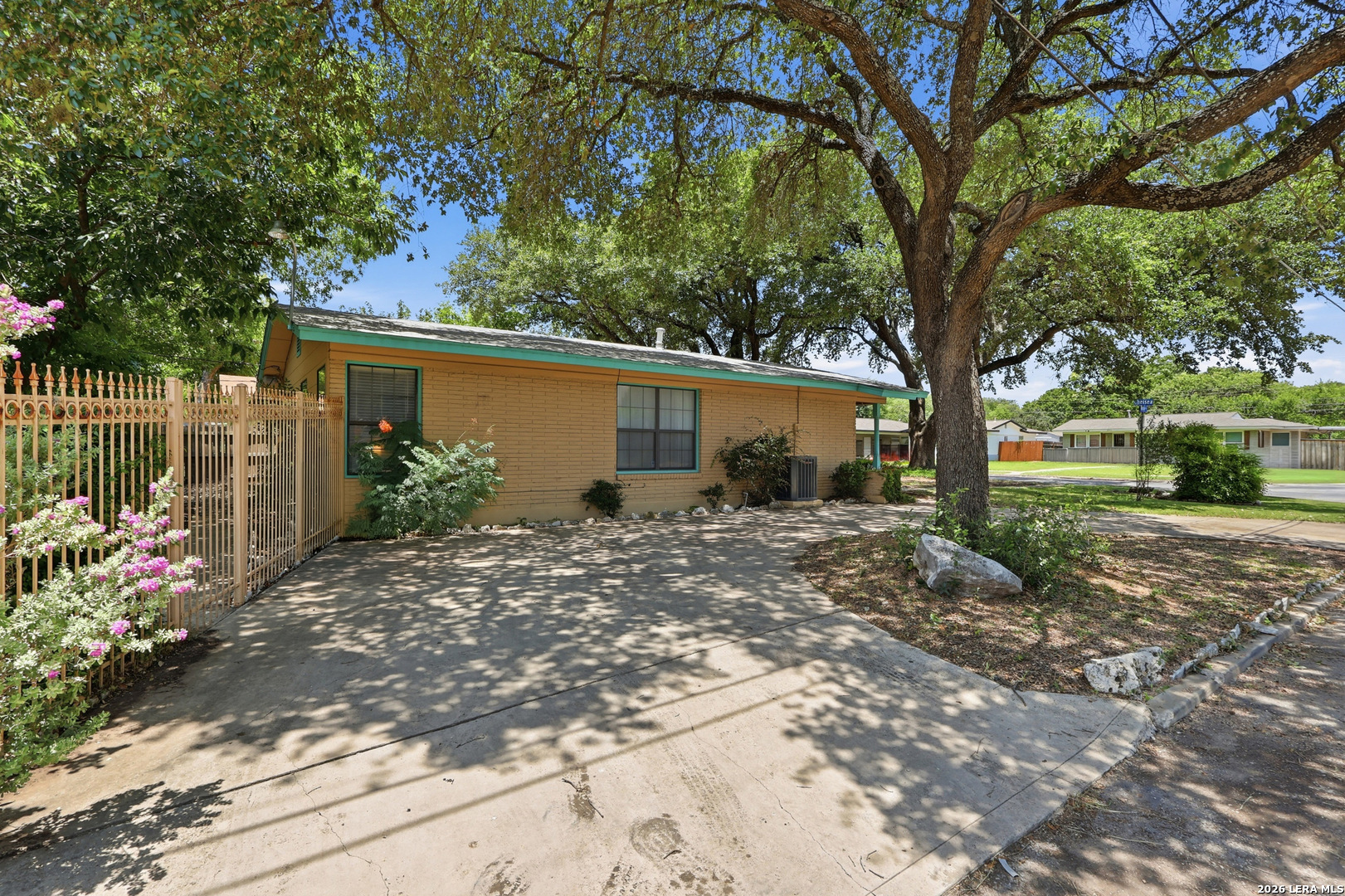 202 Chelsea Drive San Antonio TX 78213