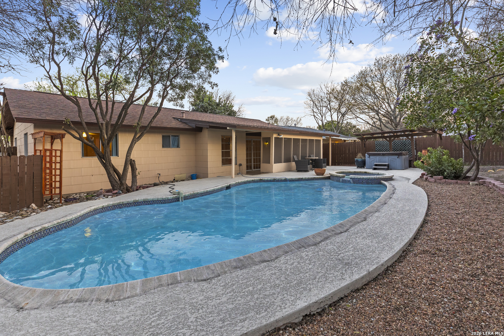 7337 Leading Oaks Street Live Oak TX 78233