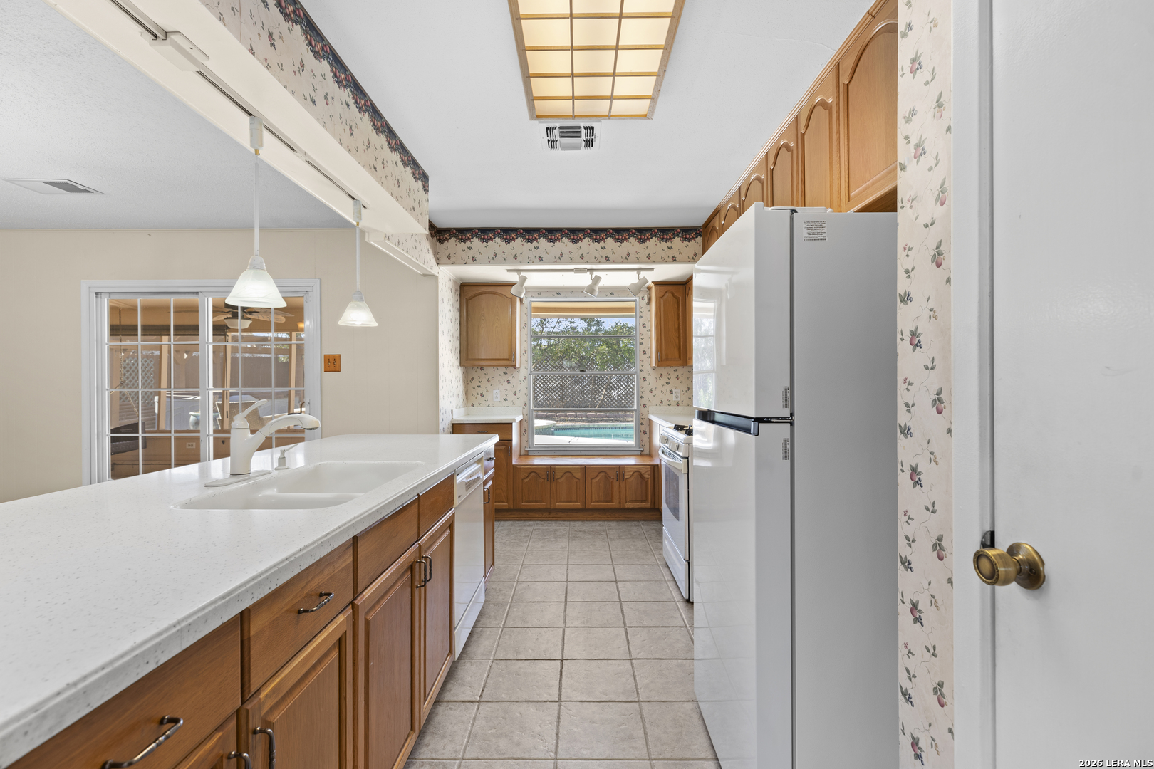 7337 Leading Oaks Street Live Oak TX 78233