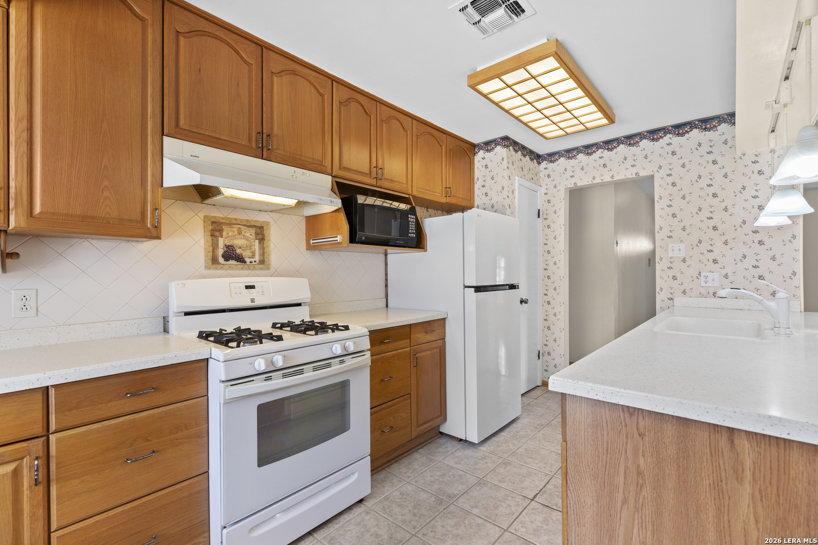 7337 Leading Oaks Street Live Oak TX 78233