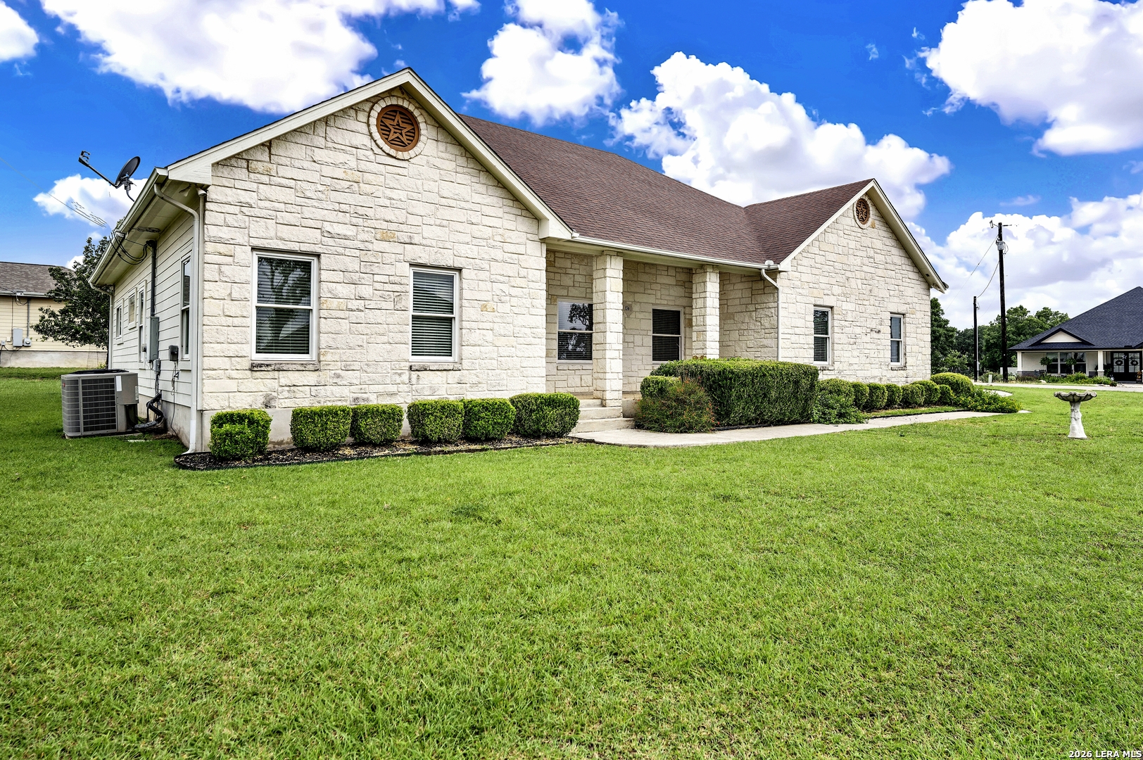 174 Edgewood Bandera TX 78003