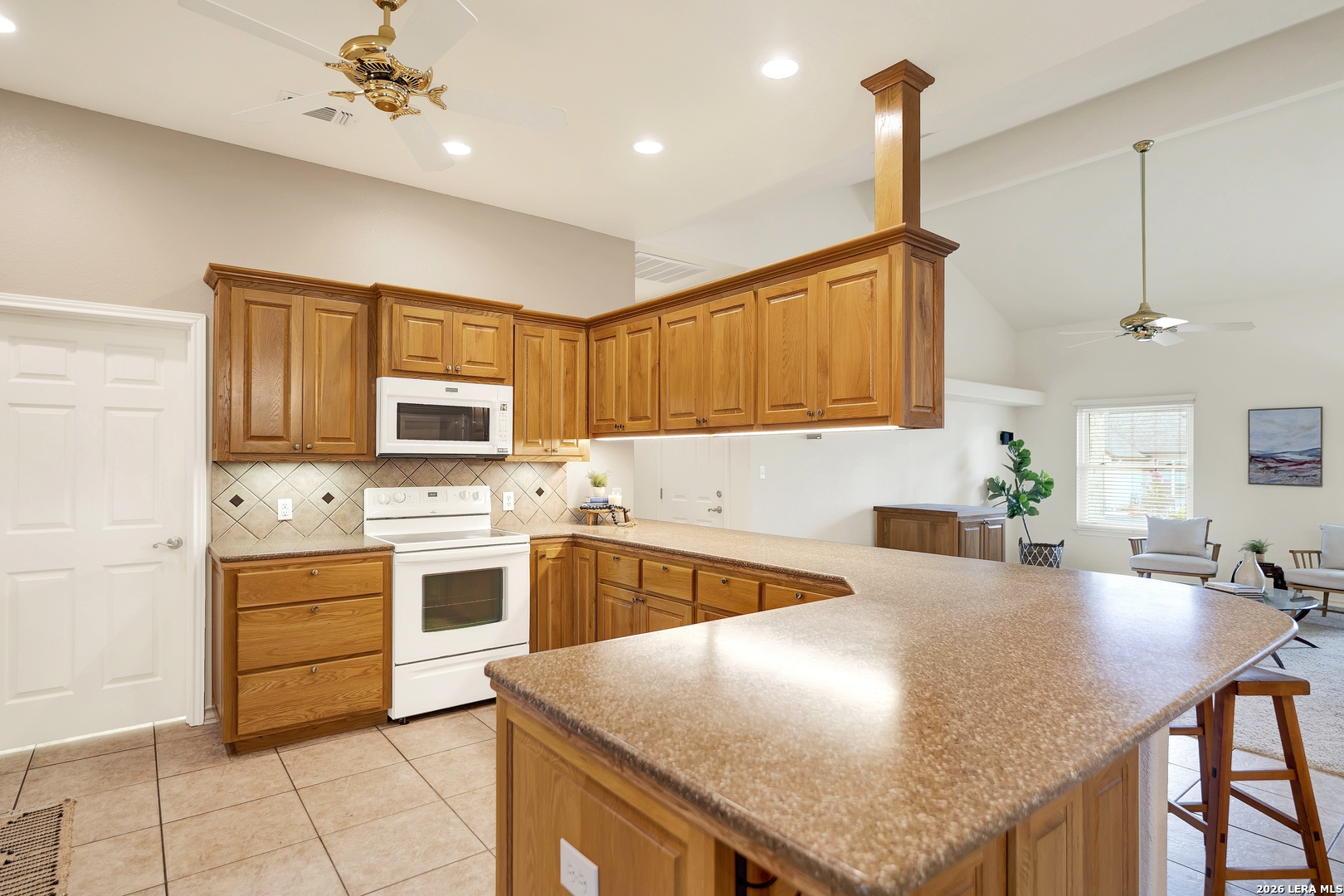 174 Edgewood Bandera TX 78003