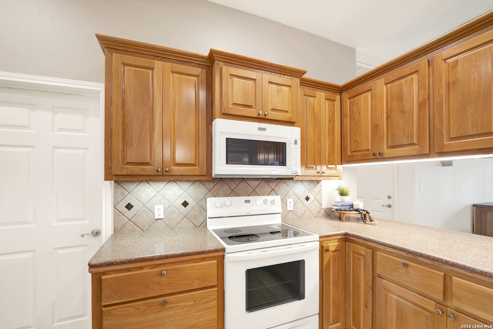 174 Edgewood Bandera TX 78003