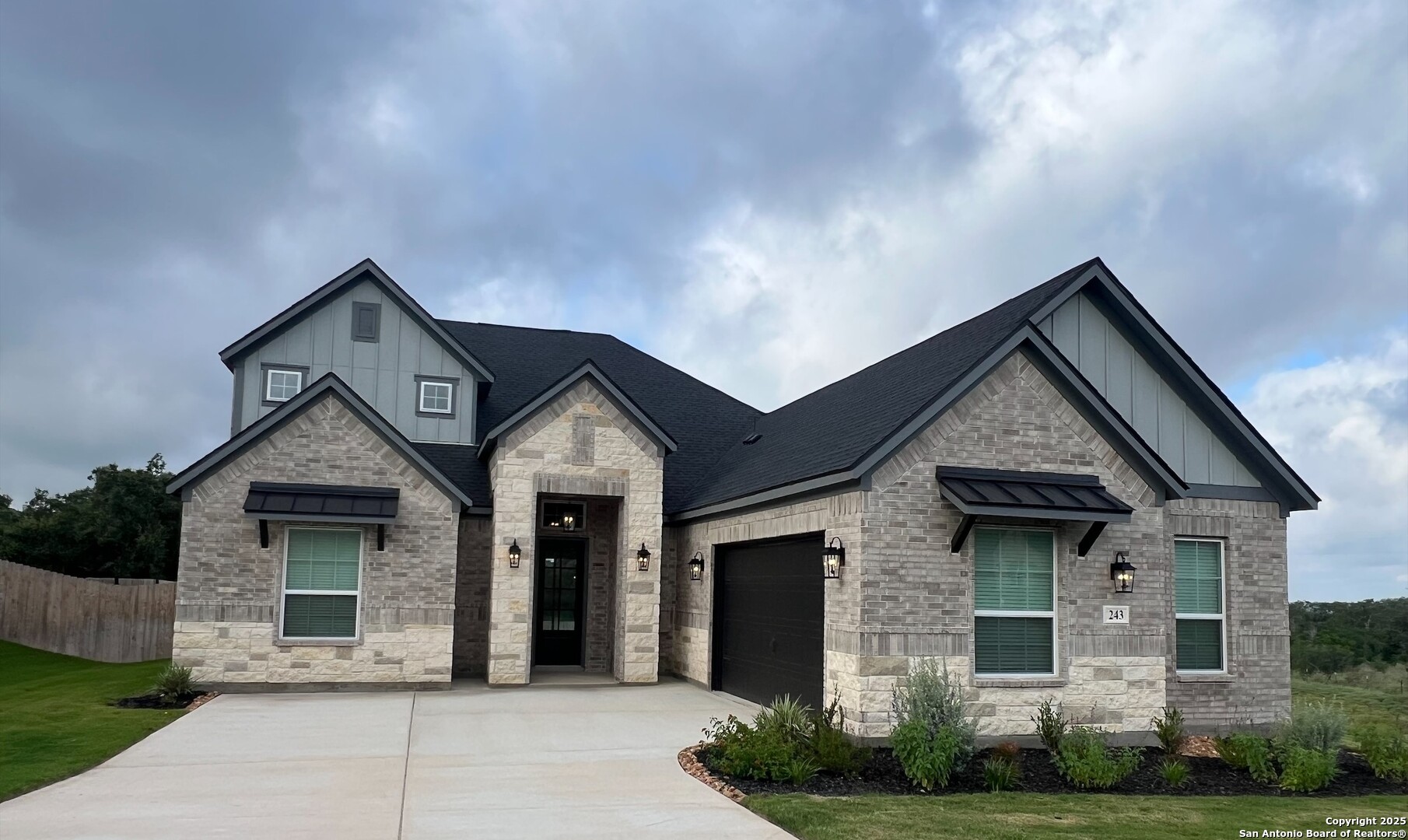 243 Wisteria View Castroville TX 78009