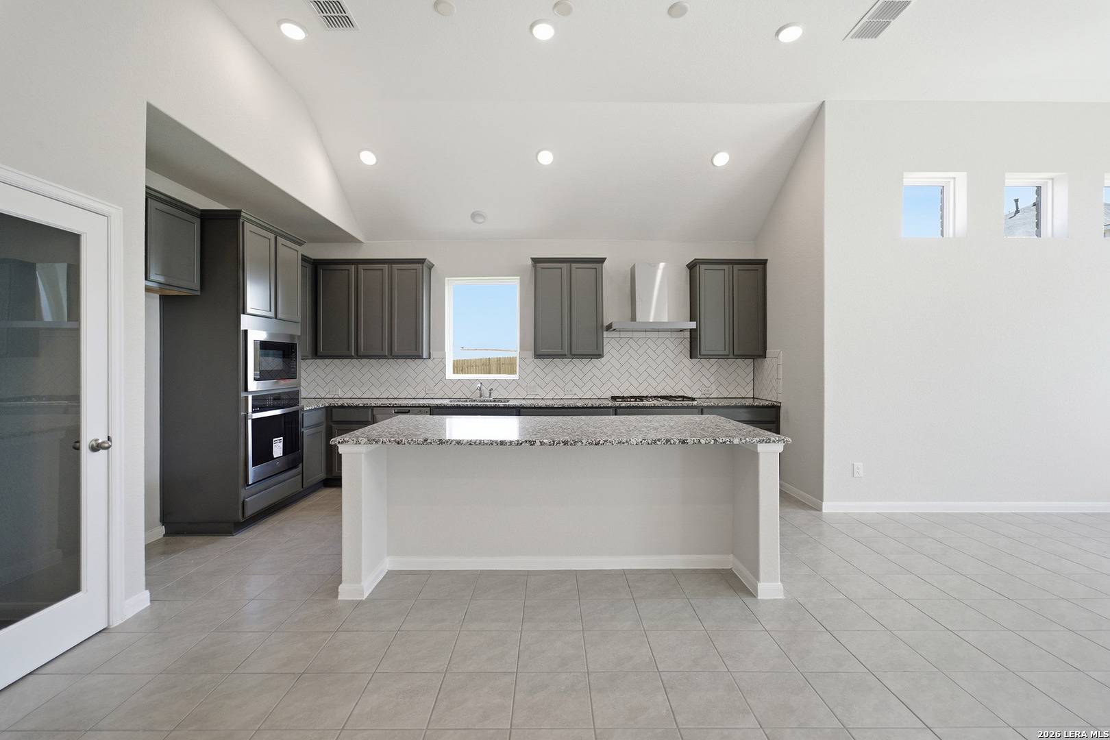 1272 Higgins San Antonio TX 78245
