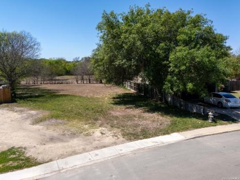 4211 Misty Springs San Antonio TX 78244