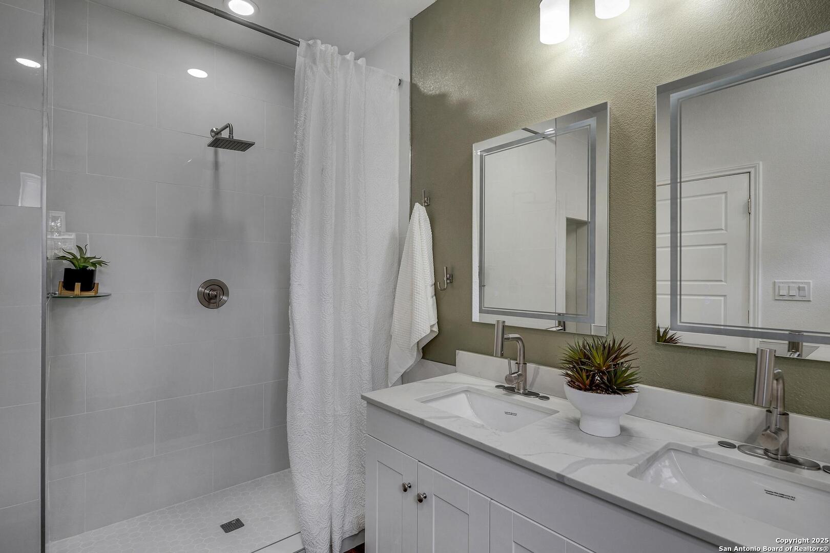 330 Walton Avenue San Antonio TX 78225