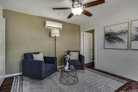 330 Walton Avenue San Antonio TX 78225