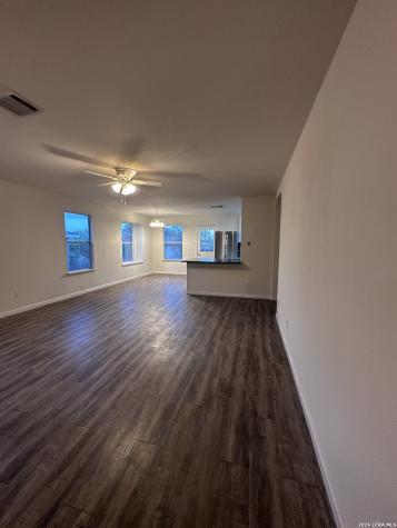 9114 Granberry Pass Universal City TX 78148